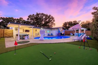 Image de Sunshine Daydream: Heated Pool, Putt Putt, Arcade Room