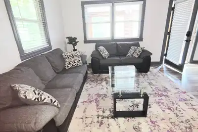 Image de Private Peaceful 2-Bedroom Cabin Getaway, Fully Furnished in Elizabethtown