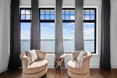 Image de Luxury 3 Bedroom Waterfront Home Near Dallas