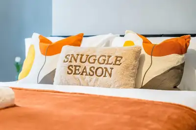 Image de Cosy 2Bed Home | Near Hospital • Town Centre • Uni