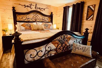 Image de Blue Ridge Haven - Walking Distance to Downtown Galax, Va