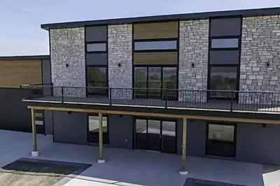 Modern Riverfront Escape, Crofton, Ne – Upper Level Suite