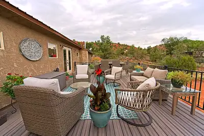 Image de Red Rock Views, Hot Tub, & Hot Air Balloon Sightings - Minutes to Sedona