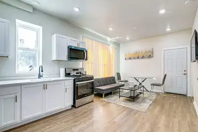 Image de Close to Univ of Chicago - Extended Stays Welcome