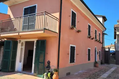 Image de Borgo Bosco by Italita, village house panoramic view walking distance mombaruzzo