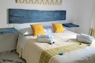 Image de Turchese House Tortolì – Maison moderne avec jardin privé au centre-ville