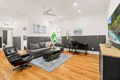 Image de Spacious 4bd Apt in the Heart of Old City