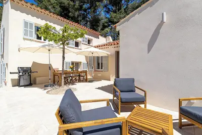 Image de Cassis Ground Floor • Pool • Cap Canaille View