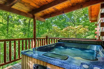 Image de 2br Cabin w/Hot Tub*Fireplace*Bbq*Jacuzzi*Peaceful