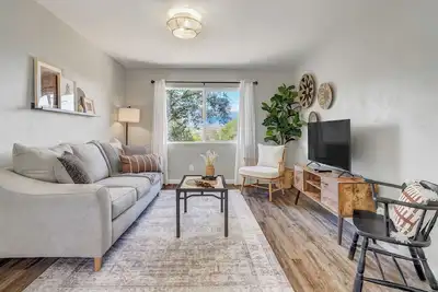 Modern Duplex w/ Fire Pit | 11 min to Broadmoor