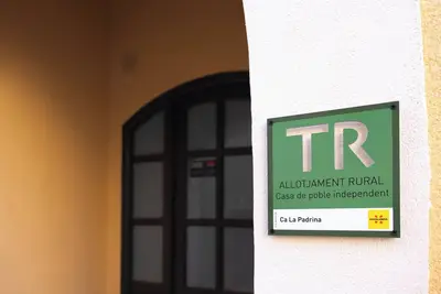 Image de Cottage near the mountains (climbing in Margalef) and river (kayaking Ebro river)