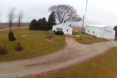 Image de Nana's House. Your home away from home. 3 bed/1bath with amazing country views.