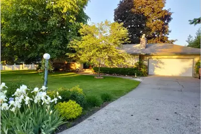 Image de Peaceful Cozy 5-bedroom home with Ac close to Silverwood and Skiing