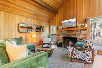 Image de Pet-Friendly 3br w/ Hot Tub + Views | Family Ready