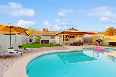 Tempe Comfort, Steps from the Action—your Tempe getaway made simple.