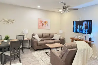 Image de 2b Gorgeous 2-bedroom new apartment in lively Huntsville