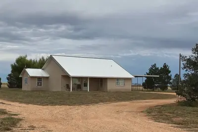 Image de 2/2 and Sleeper Sofa. Entire House. Pet friendly