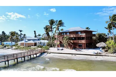 Image de Redfish suite a Welcoming 1-bedroom unit in a beach lodge right on the water