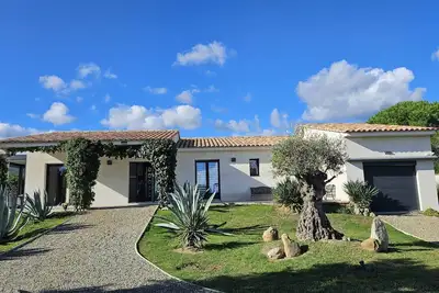 Image de Villa avec piscine pour 6 pers - Clim- wifi-plage à pieds
