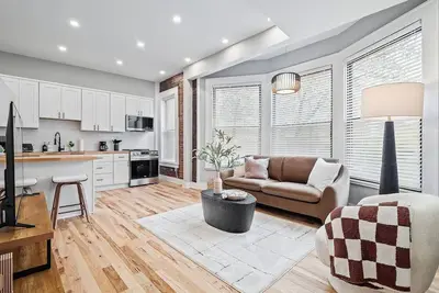 Image de The Modern Boho Brick Loft