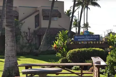 Image de Celebrate Christmas & New Years at the Kamaole Beach Club in Maui