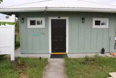 Image de Soothing 1-bedroom cottage perfect for relaxing stays in Keaau.