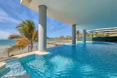 Image de Spacious 3-brdm apartment near charming beach towns: security, bay access & gym