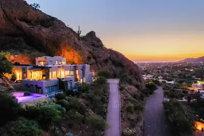 Image de Luxury 7br Dream Villa Top of Camelback Best Views