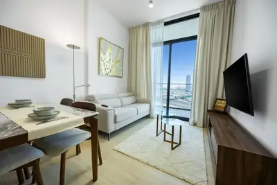 Image de Modern Jvc Apt with Pool & Gym