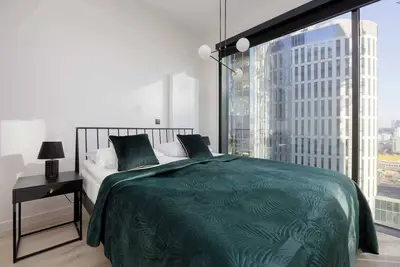 Image de Prosta 69c Warszawa | Air Conditioned Studio with Free Gym Access and Balcony