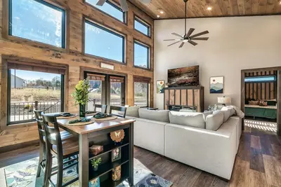 Image de Hot Tub, Mini-Golf, Game Table, Close to Amenities