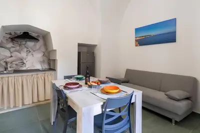 Image de Dimora Giulietta, modern accommodation with vaulted ceilings, in a Salento courtyard