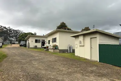 Image de Bemm River Bungalows #5 “Deckhands Den” is a no frills budget friendly option