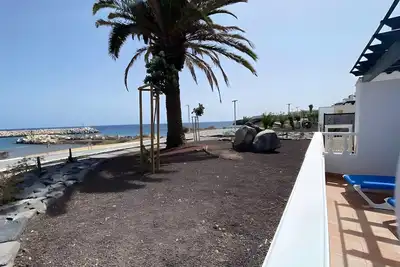 Image de Appartement de vacances « Libra Amarilla Golf » avec vue sur la mer, piscine et Wi-Fi