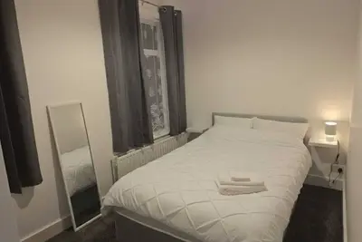 Image de 4-Bed Home with Parking in Belvedere Perfect for work, Families & Weekends Away