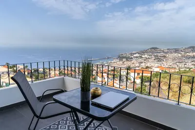 Image de Vila Valeria seen over the Port of Funchal