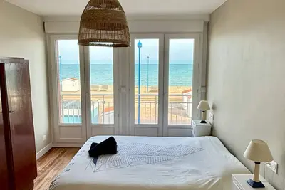 Image de Le Phare face à la mer