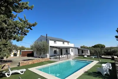 Image de Alba cottages (Casa rural Olivo) with private swimming pool.