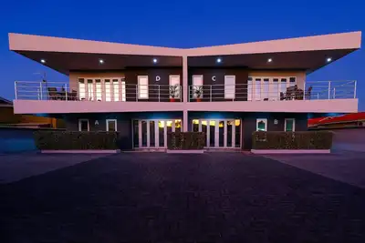 Image de TwentyTwo Apartments B -  2 bedroom apartment in beautiful Willemstad with Ac