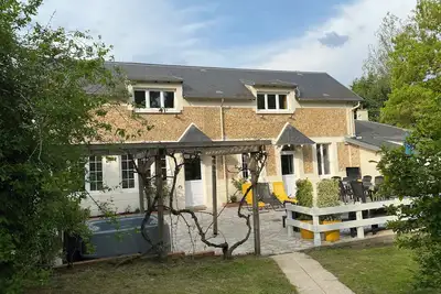 Image de Au coeur de la Vallée de Chevreuse, le cottage des Vaux : parc, espace bien-être