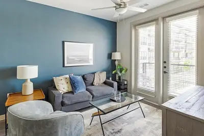 Image de Landing | Stunning 2bd, Pool, Yoga Studio