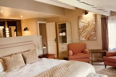 Image de Au coeur des remparts historiques d'Aigues-Mortes