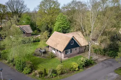 Image de Belle maison à Paasloo avec sauna