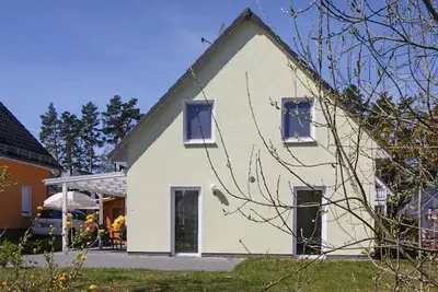 Image de Maison confortable avec sauna à Röbel