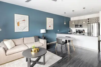 Image de Landing | Stylish 1bd, Gym, Pool