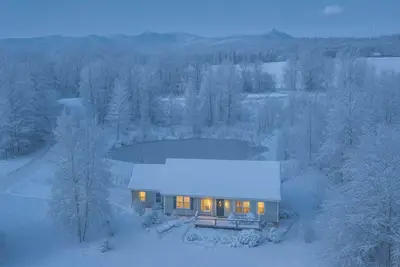 Image de Enchanted View: Fire Pit | Views! | Pond