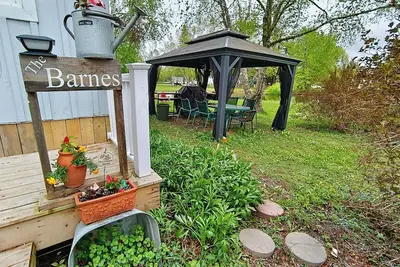 Image de Cozy waterfront cottage in charming Brechin perfect for relaxing stays