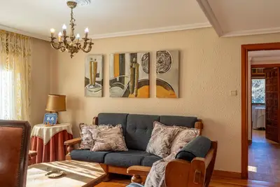 Image de Appartement 'Casa Geli 2' à La Robellada, Onís, jusqu'à 9 personnes