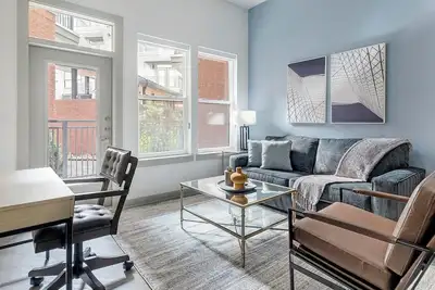 Image de Landing | Beautiful 2bd, Game Room, Gym