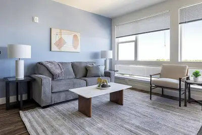 Image de Landing | Stylish 2bd, Gym, Clubhouse